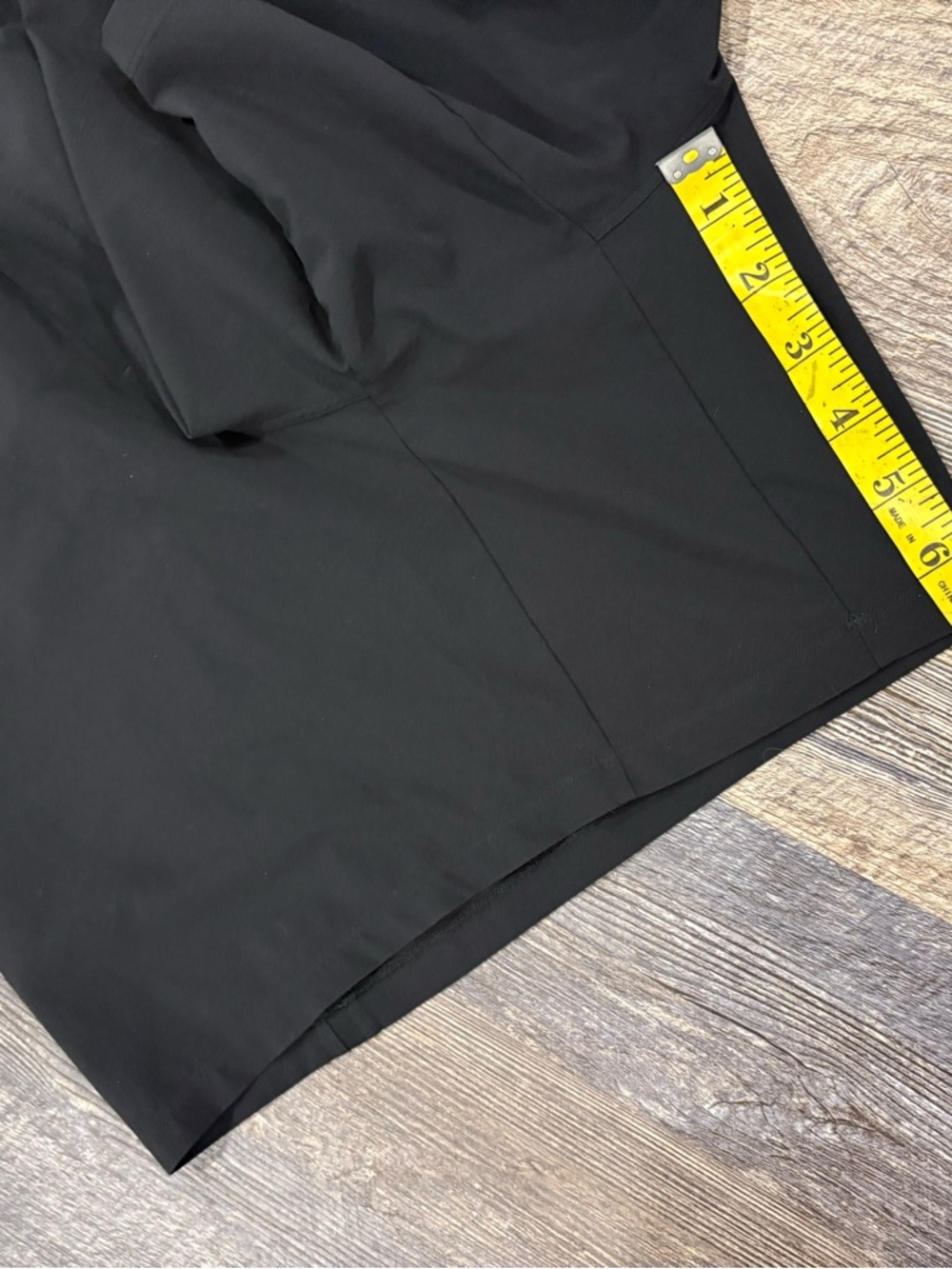 Lululemon Men's Pace Breaker Shorts - Picture 5 of 5